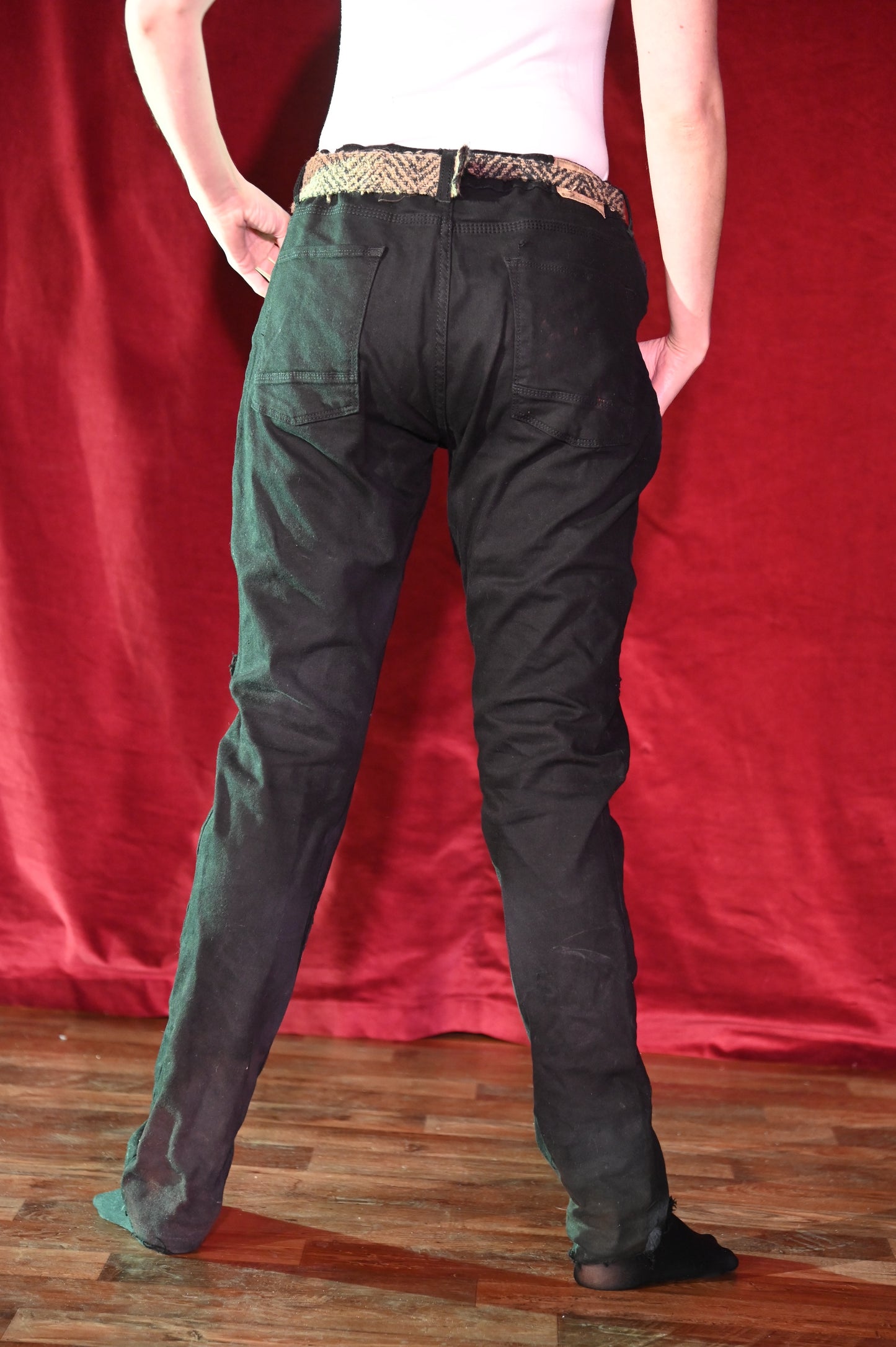 Hose - Schwarze Jeans mit Löchern - W269