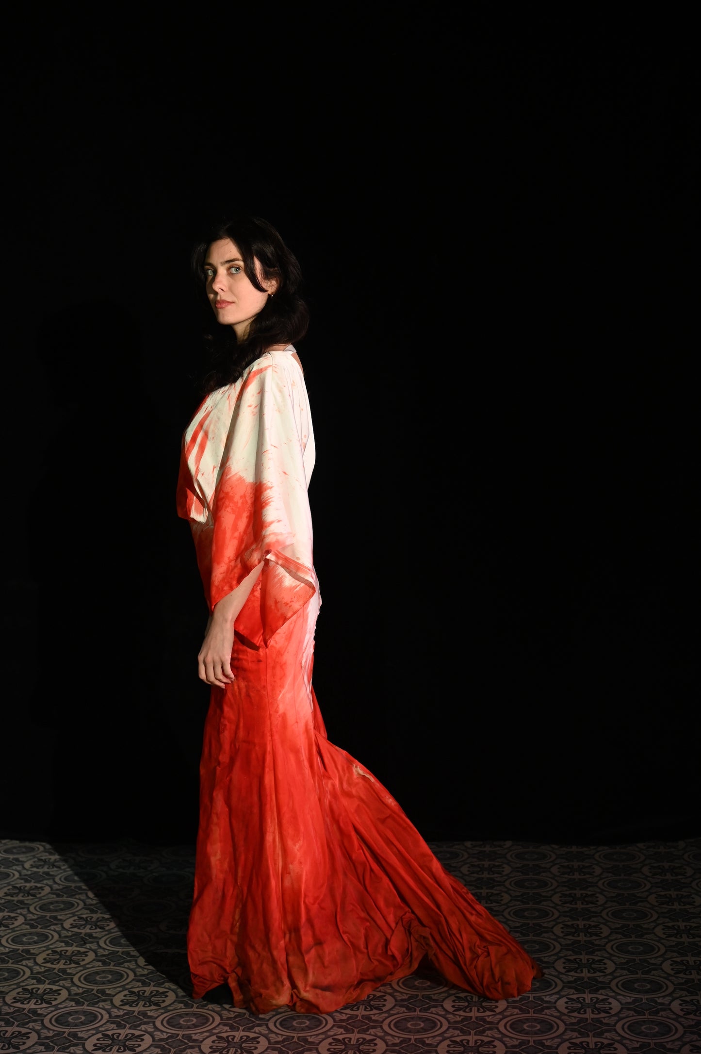 Kleid - Blutbeschmiertes Kleid - W297