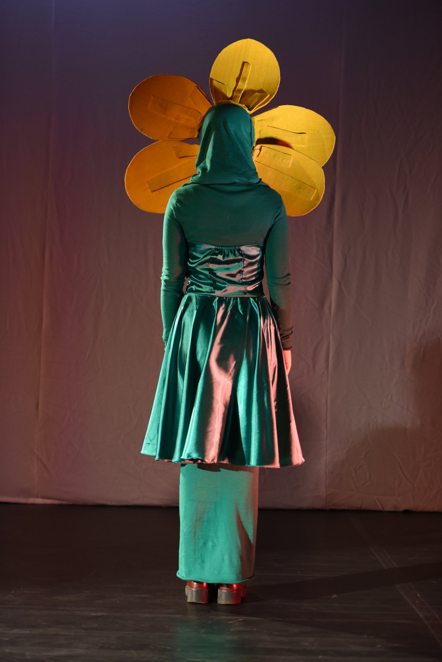 Kostüm - Blume mit gelben Blüten - W002