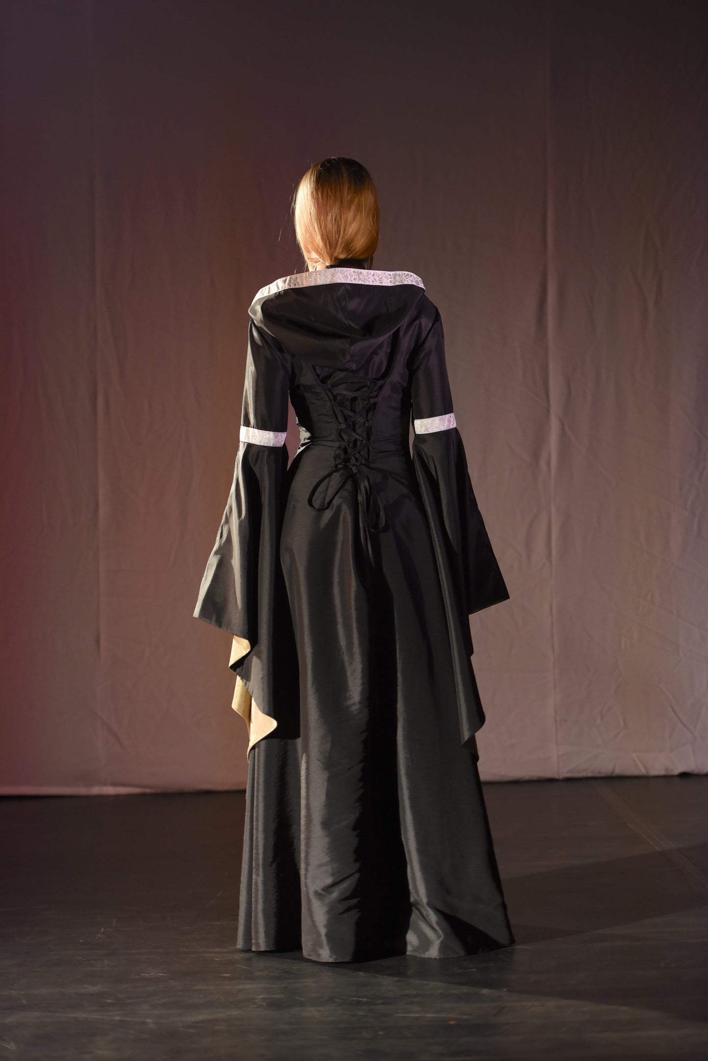 Kleid - Historisches Kleid - W051