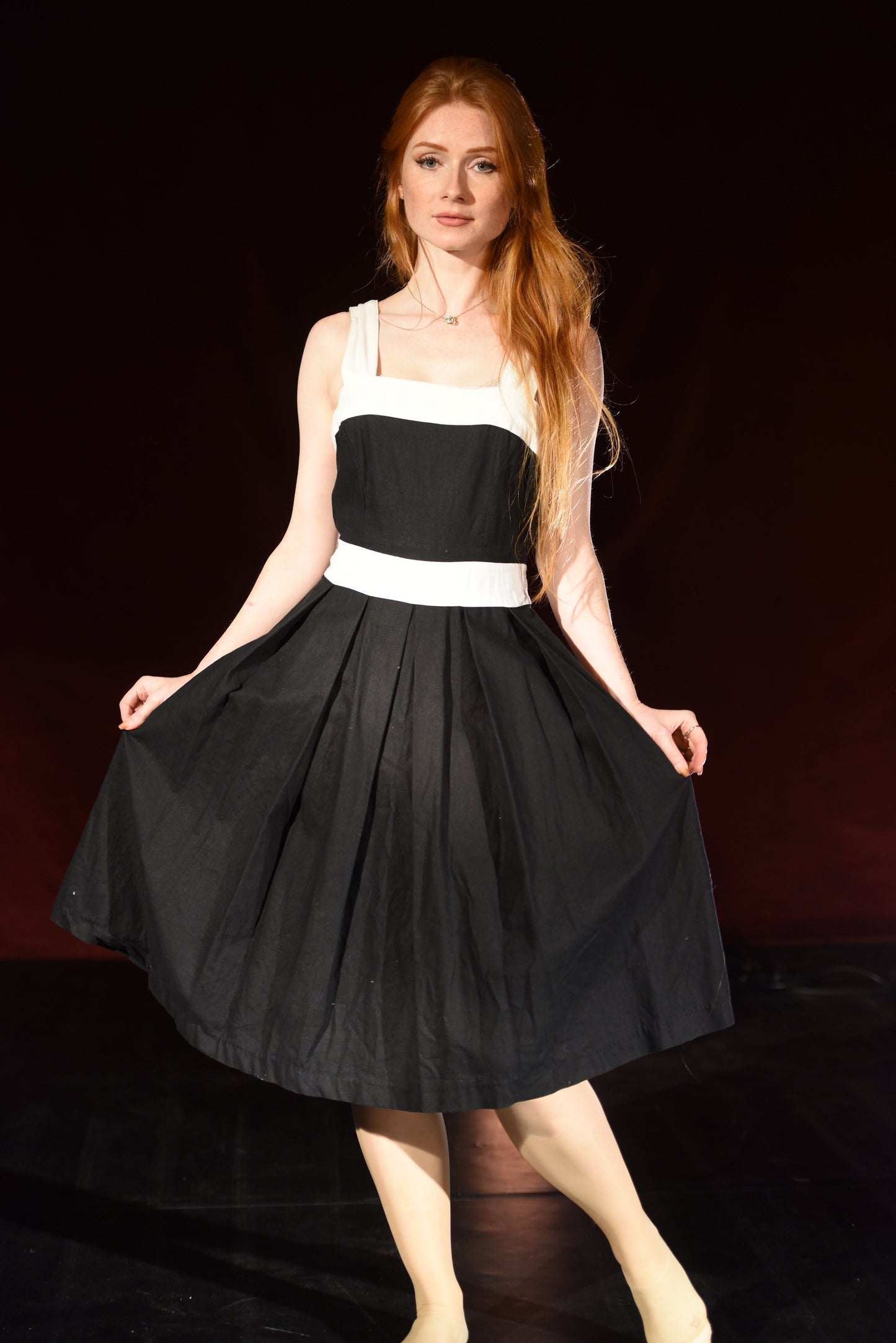 Kleid - Schwarzweißes Kleid - W088