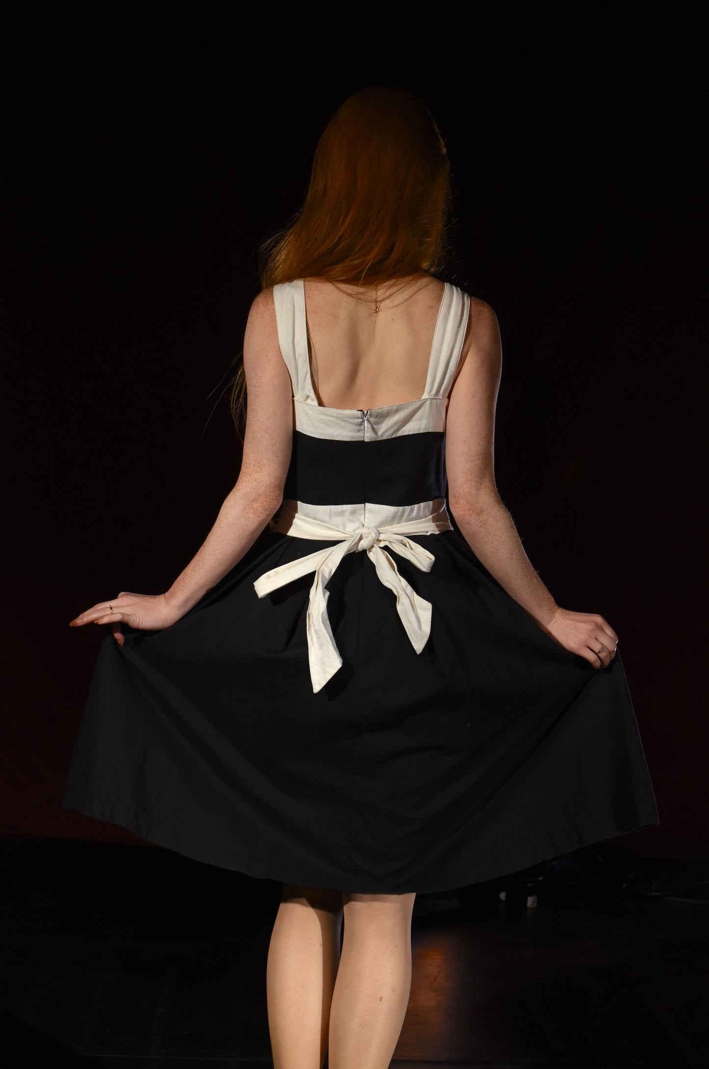 Kleid - Schwarzweißes Kleid - W088