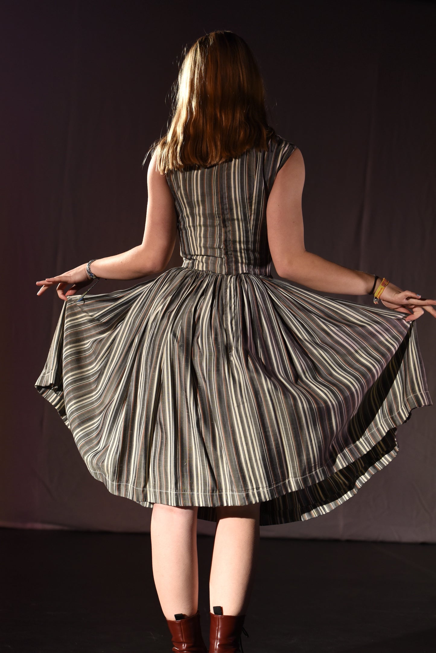 Kleid - Gestreiftes Kleid - W096