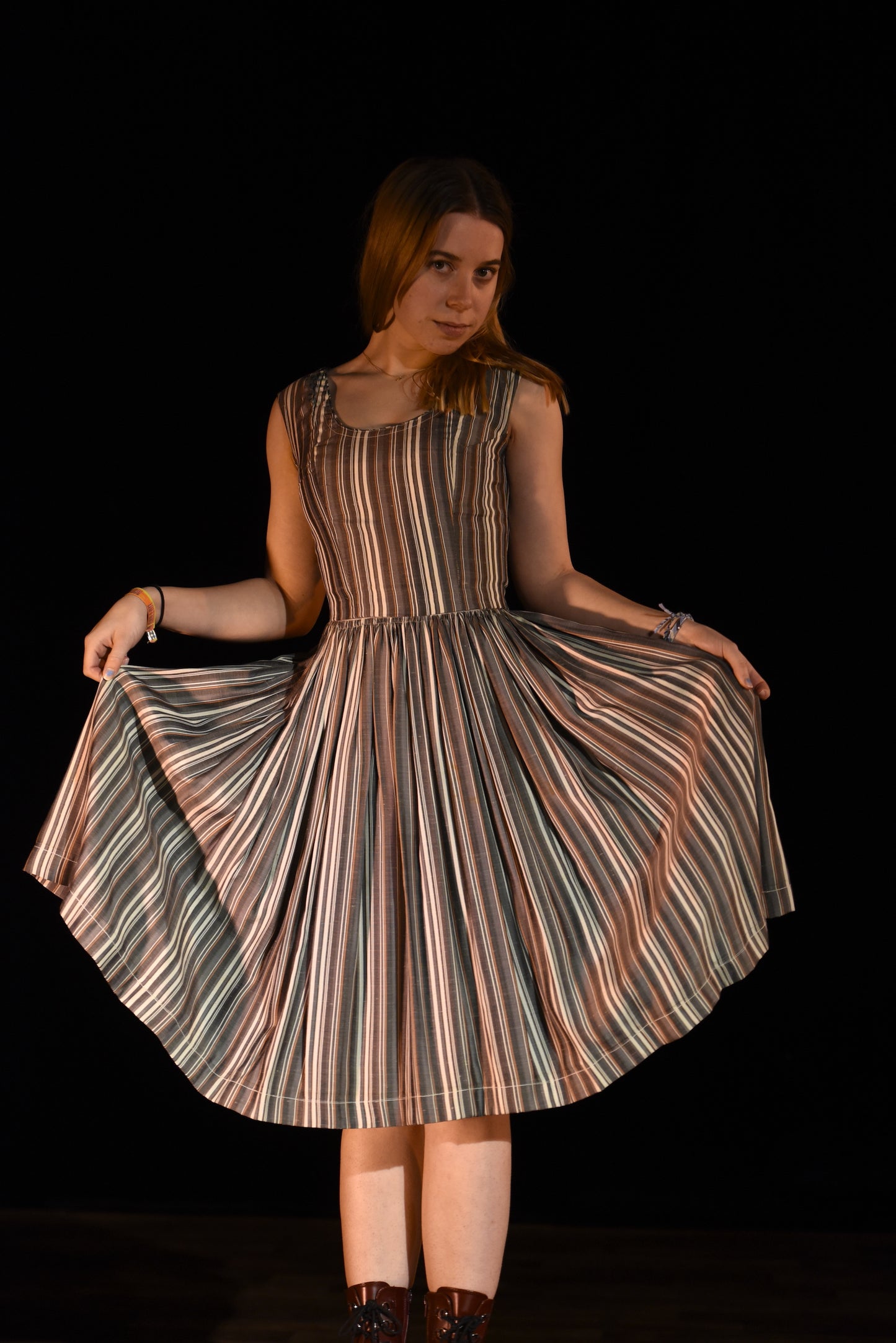 Kleid - Gestreiftes Kleid - W096