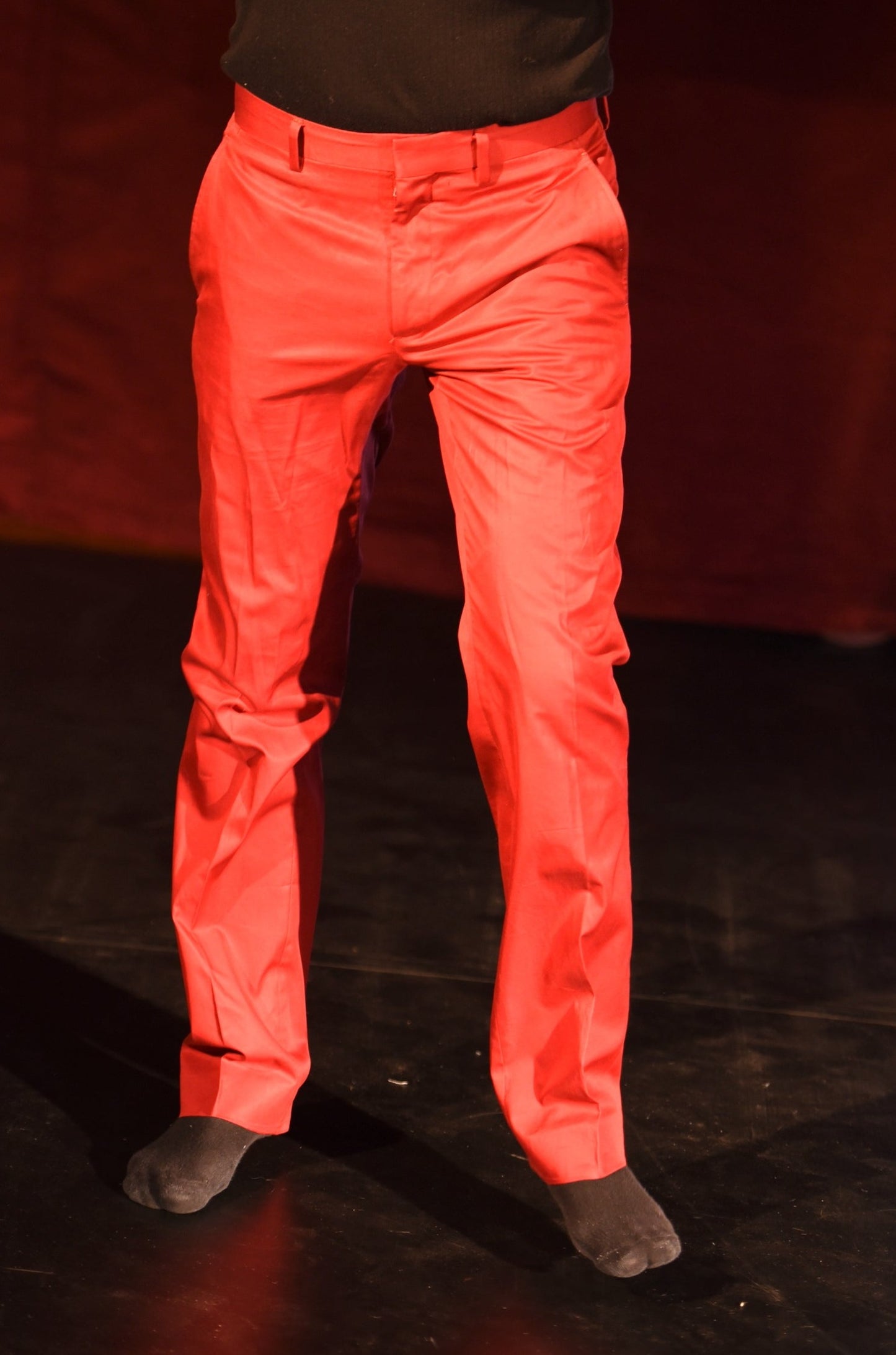 Hose - Rote Anzughose - B064