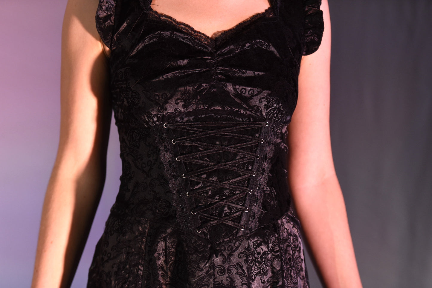 Kleid - Schwarzes Midikleid - W126
