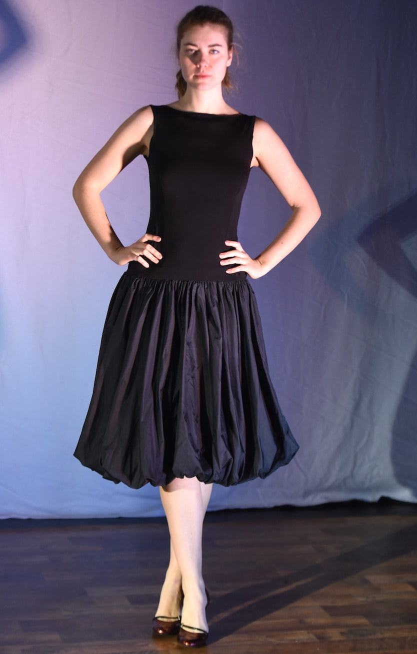 Kleid - Schwarzes Midikleid - W135