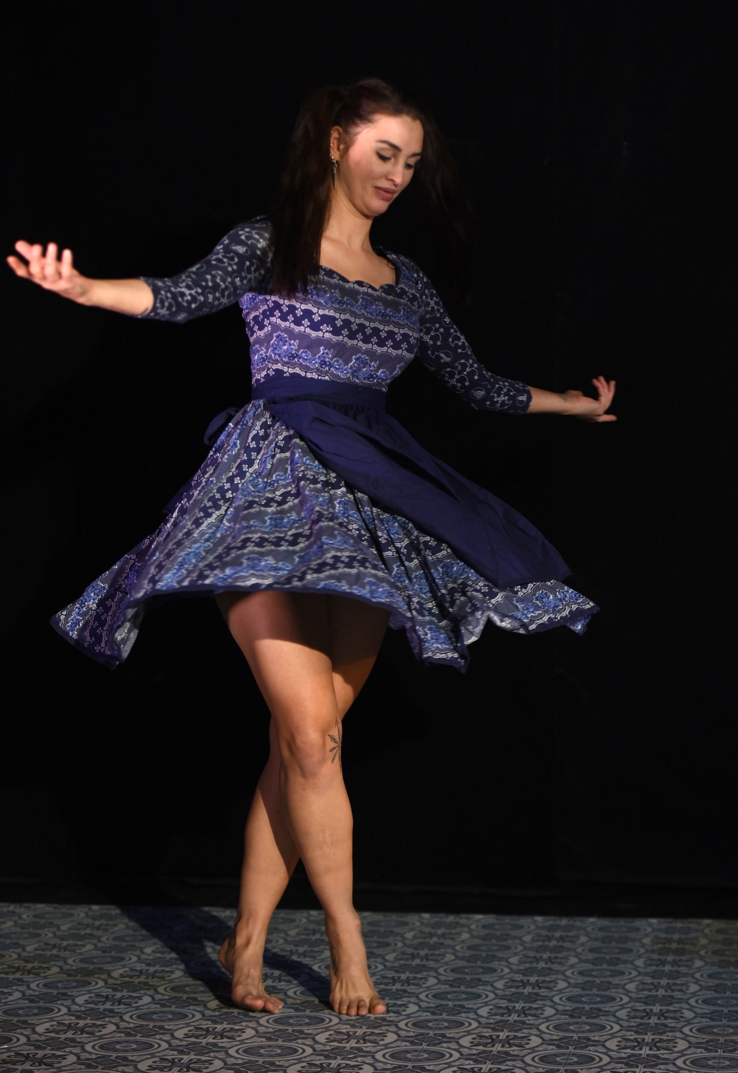 Kleid - Verspieltes Schürzenkleid - W136