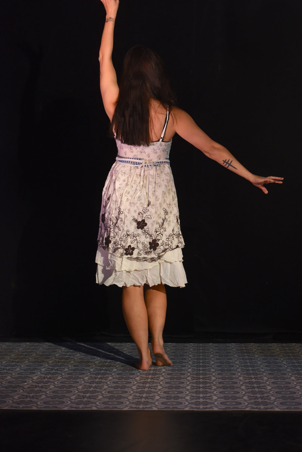 Kleid - Volantkleid - W144