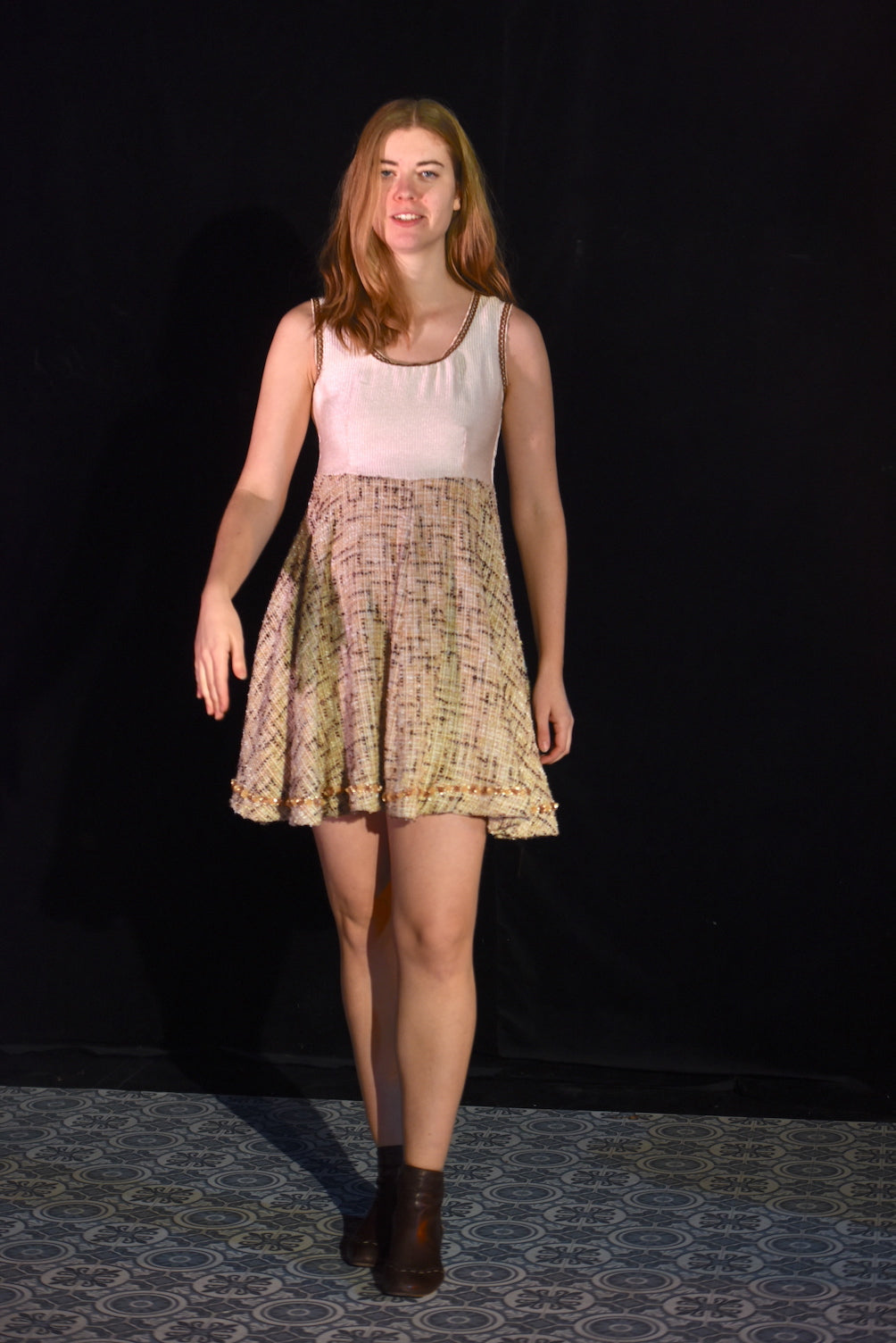 Kleid - Minikleid mit Wollrock - W137